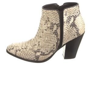 Giuseppe Zanotti Cream and Black Ankle Booties